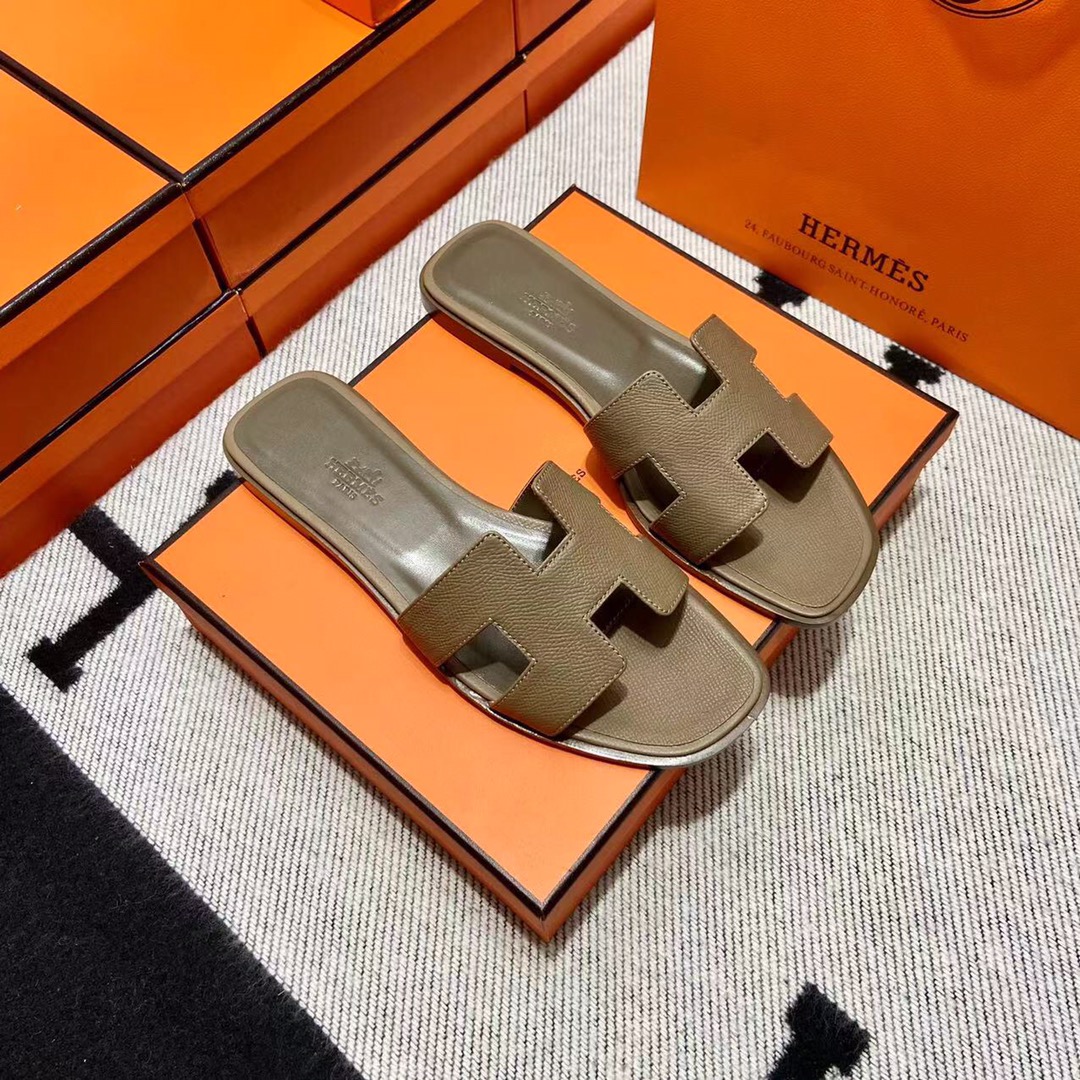 에르메스 올수공 오란 슬리퍼 샌들 앱송 124